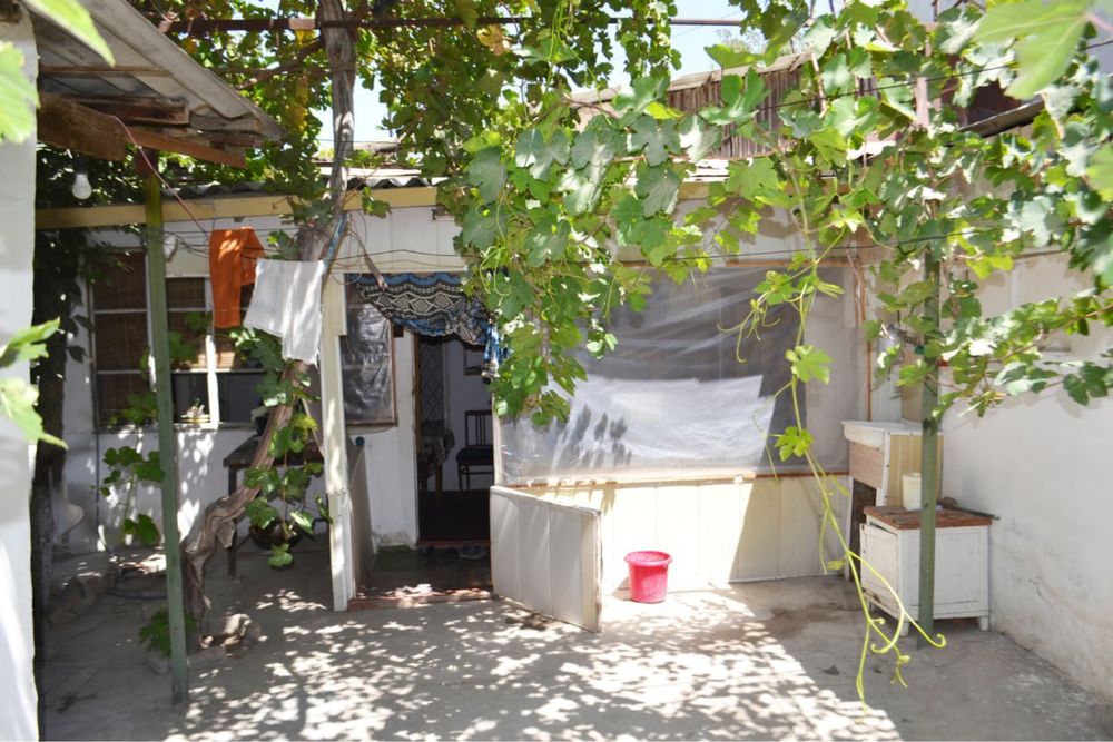 угловой дом 2 сотки под строительство нового дома ор.Узбекистанская