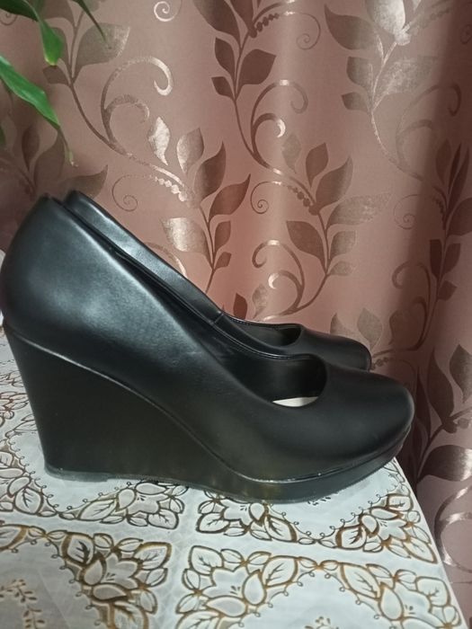 Туфли новые 40 размер