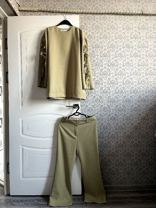 Продаю женскую двойку