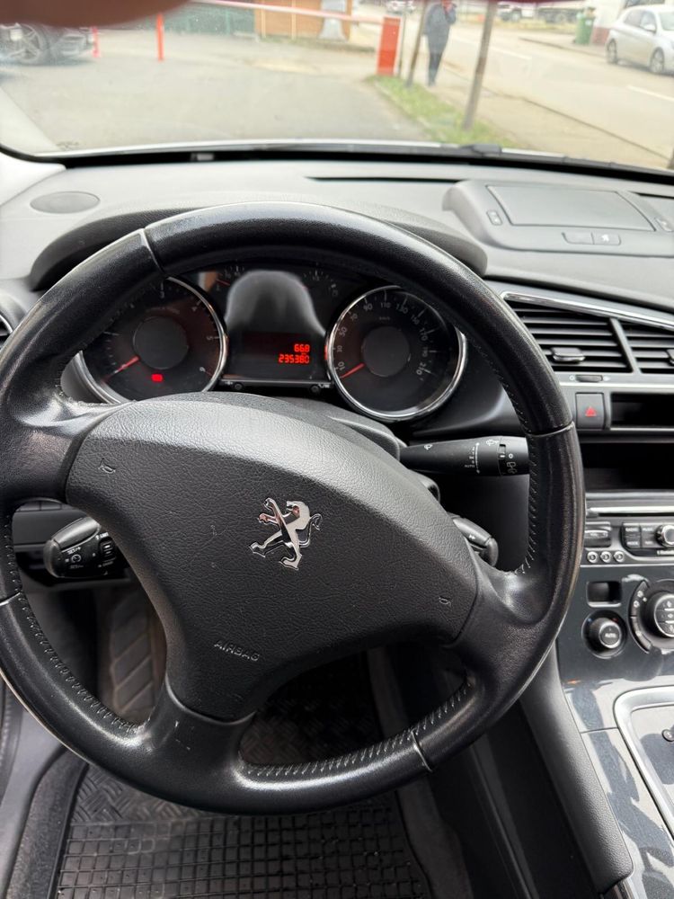 Peugeot 3008 1.6 diesel proprietar