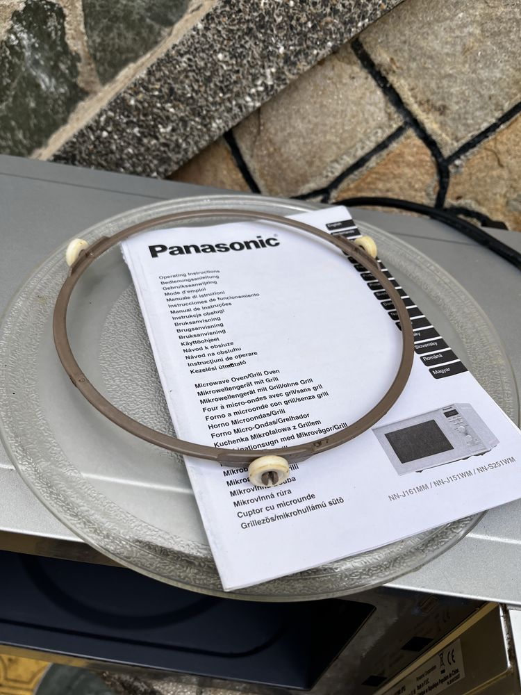 Микровълнова Panasonic NN-J161MM 20литра