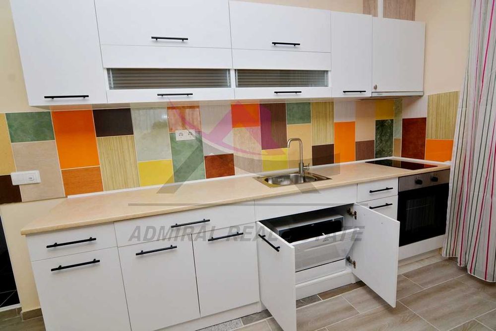 Чисто НоВ! Уютен! Тристаен+ ПАРКОМЯСТО- Бриз