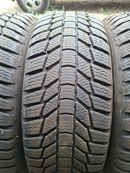225/60 R17 GENERAL
