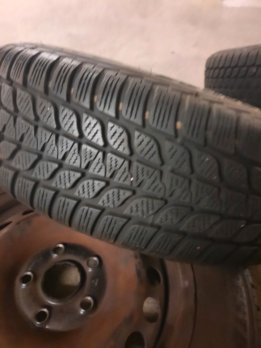 Cauciucuri  de Iarnă pe R15 si R16