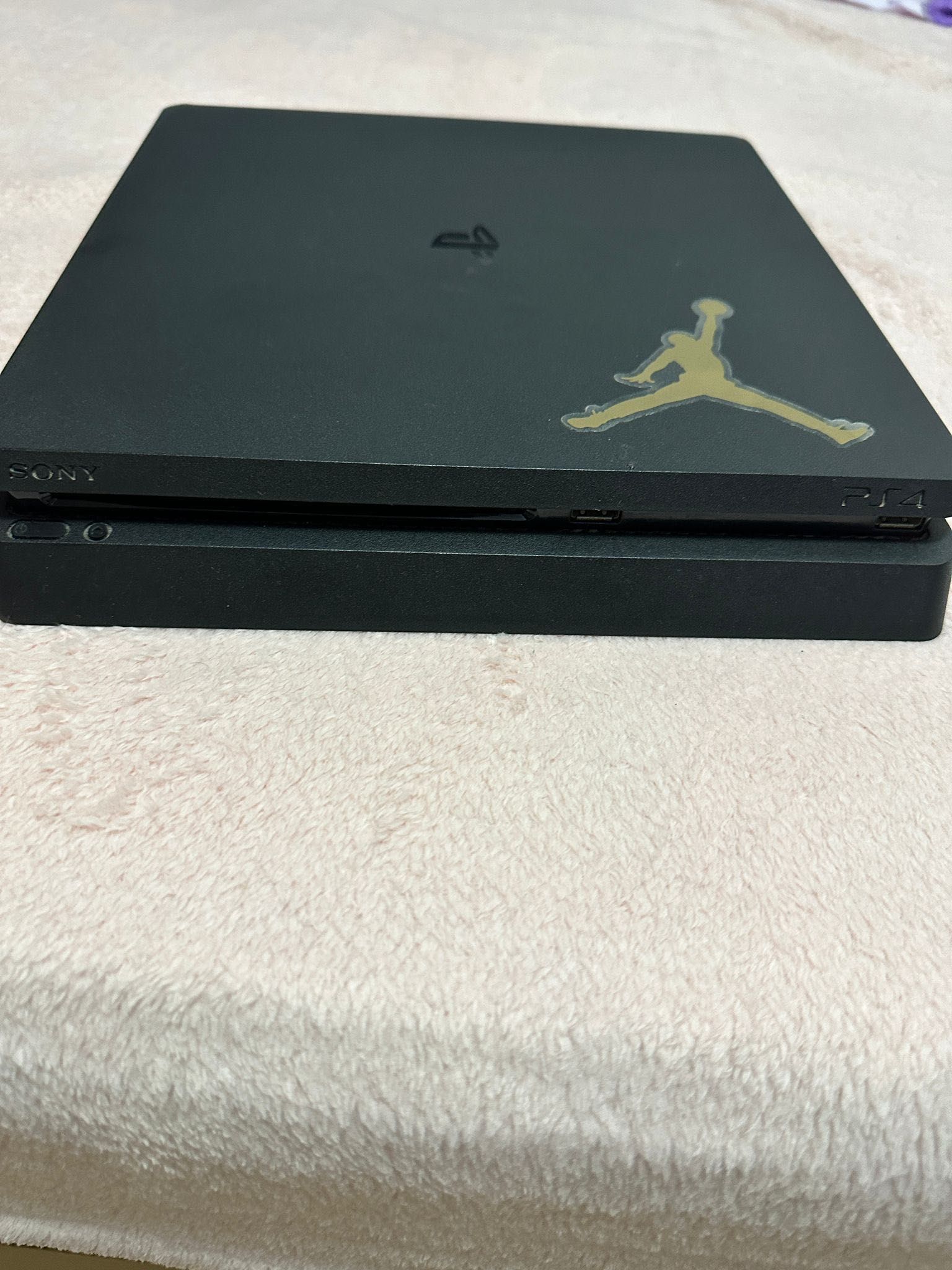 playstation 4 slim