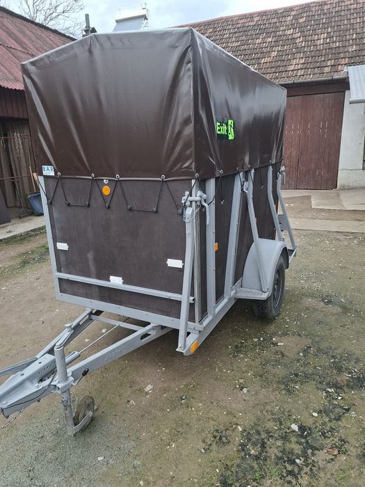 Vând remorcă/transport animale