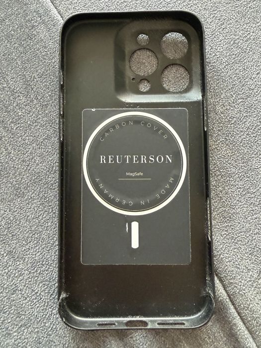 Husa carbon reuterson iphone 16 pro max