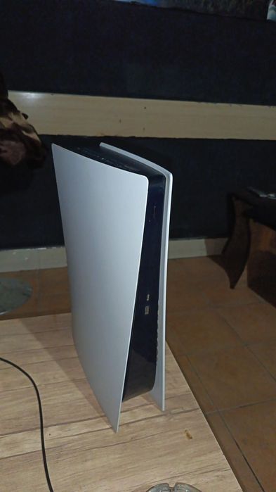 Playstation 5 srochniy sotiladi  2ta pulti bor