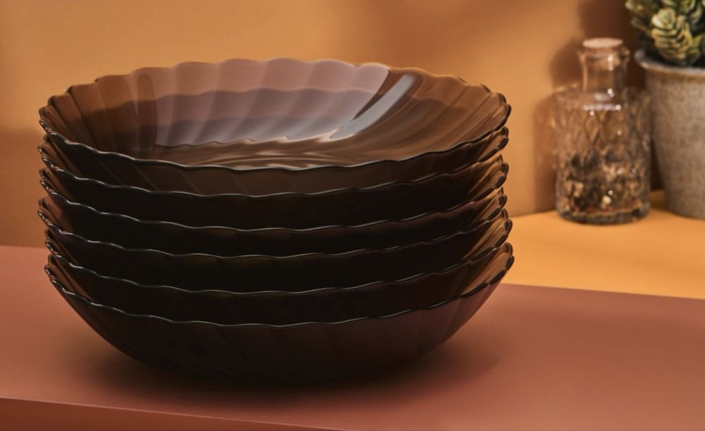 Продам тарелки разные