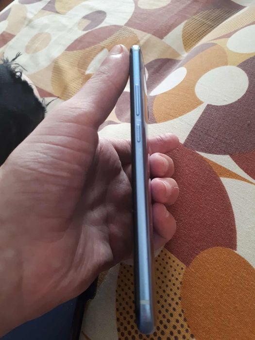 Vand sau schimb htc u11