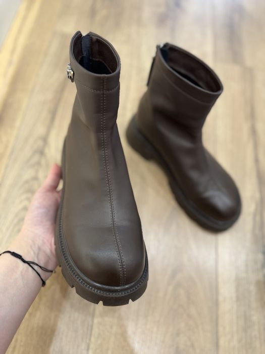 Продам сапожки в идеальном состоянии демесезон