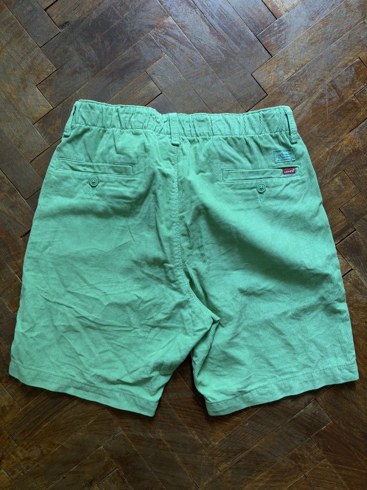 Dickies,levi’s,bershka