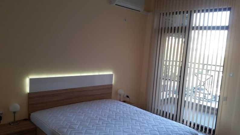 Дава се под наем Двустаен апартамент в Бургас, Изгрев - 56 кв.м за 350 € - Снимка #3