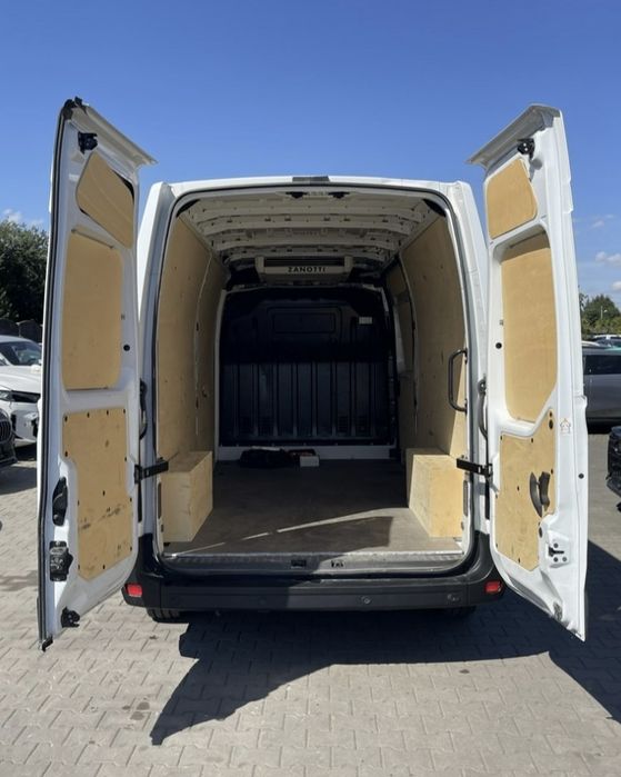 Renault Master L3H2 2021 avariat