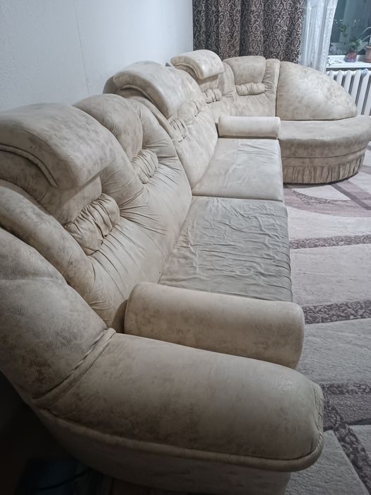 Отдам даром диван