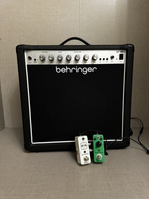 Amplificator Behringer + 2 pedale