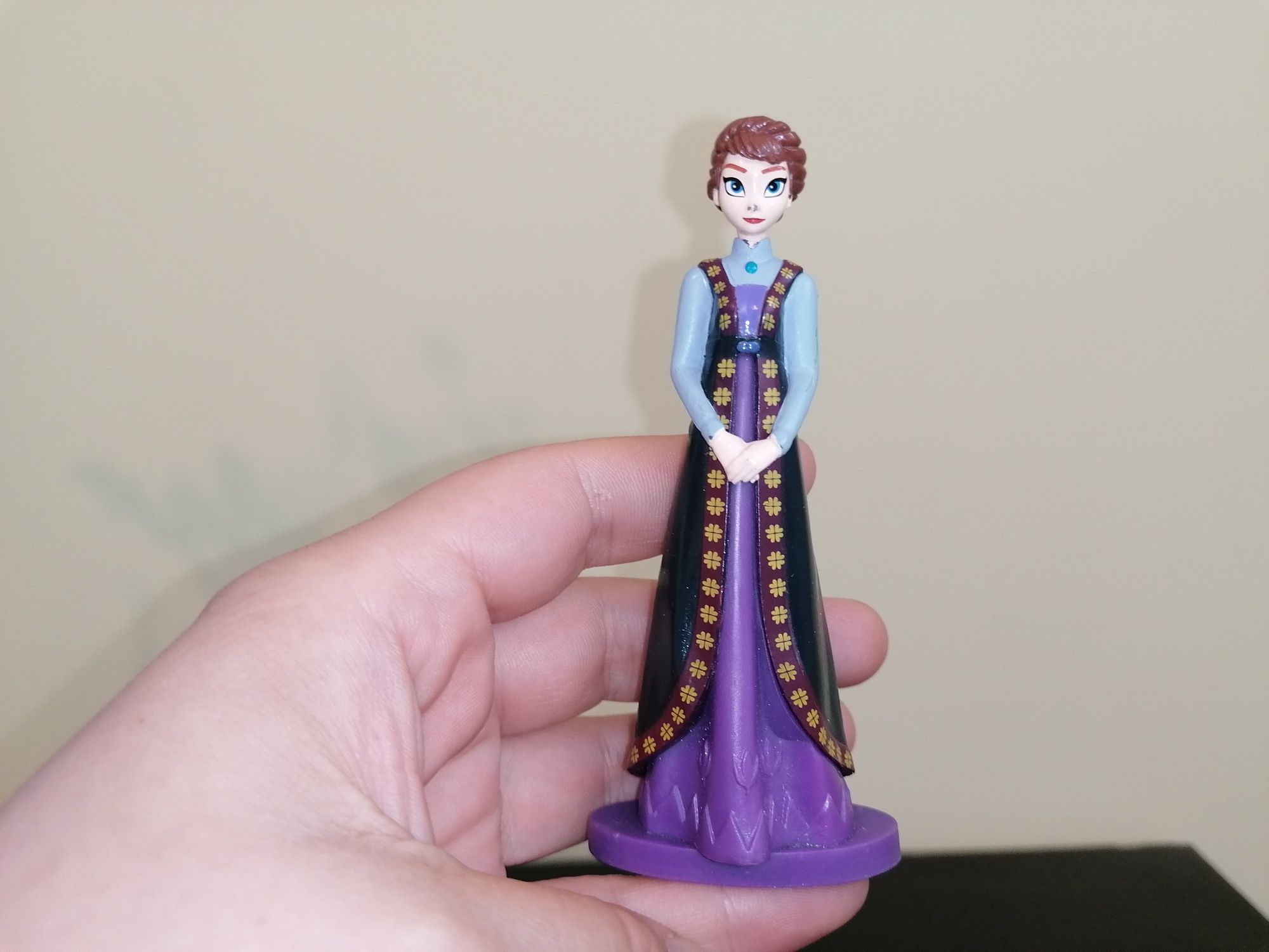 Figurine frozen /elsa