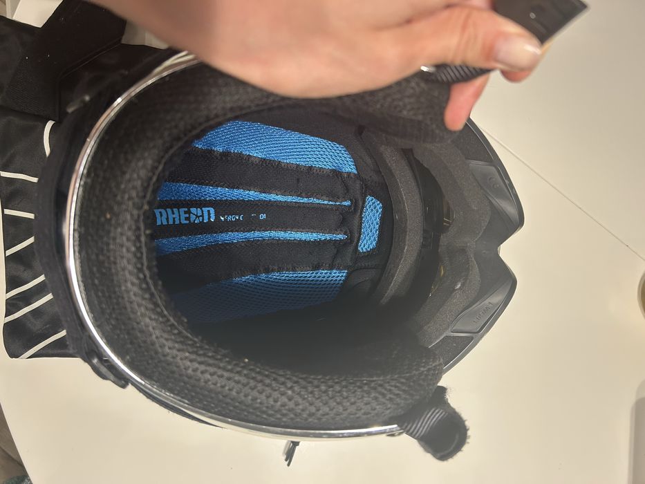 Ски каска RuRoc special edition