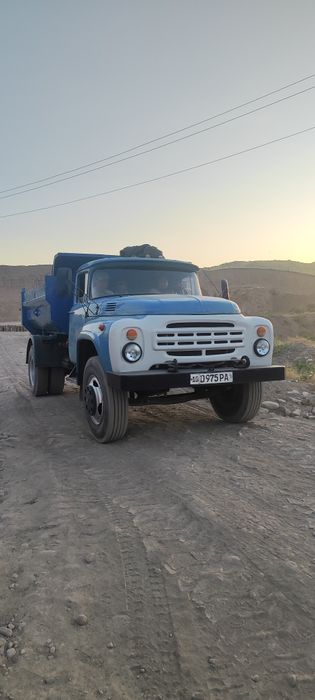 Zil Samasval sotiladi Moscow's