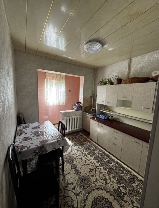 2/4/9 продаётся квартира на чиланзар 20а