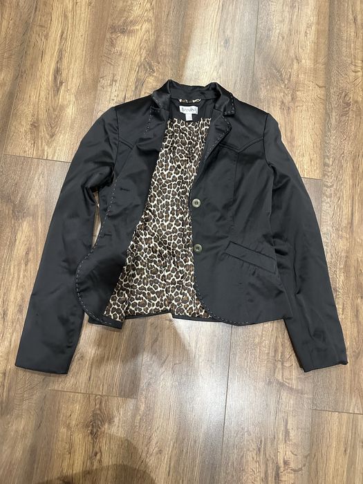 Черно сако от сатен, подплата леопардов принт