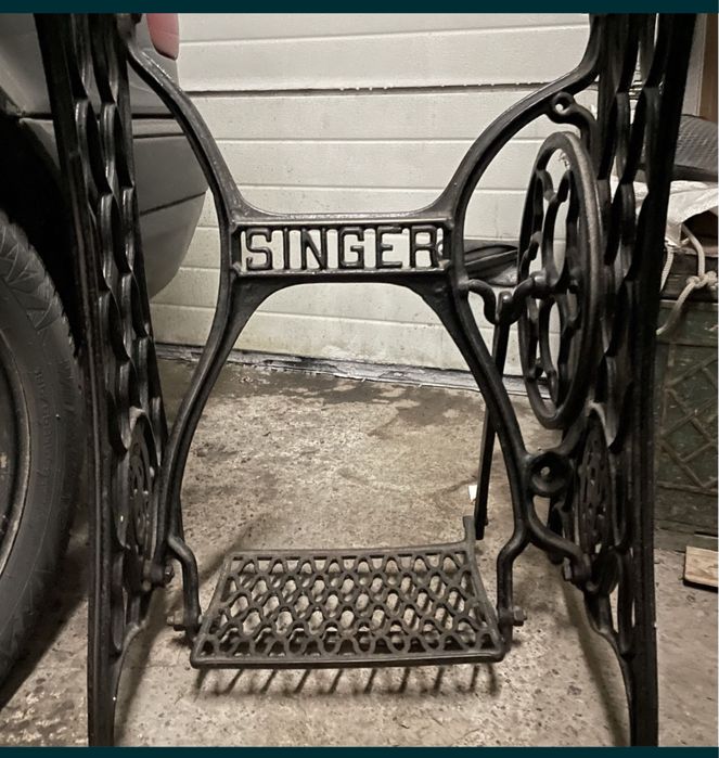 Продам станину от швейной машины.