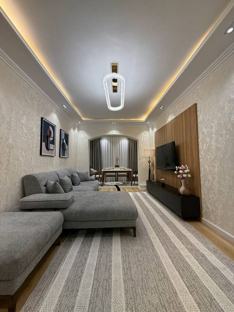 Срочно продается 3х комнатная квартира на Айбек метро