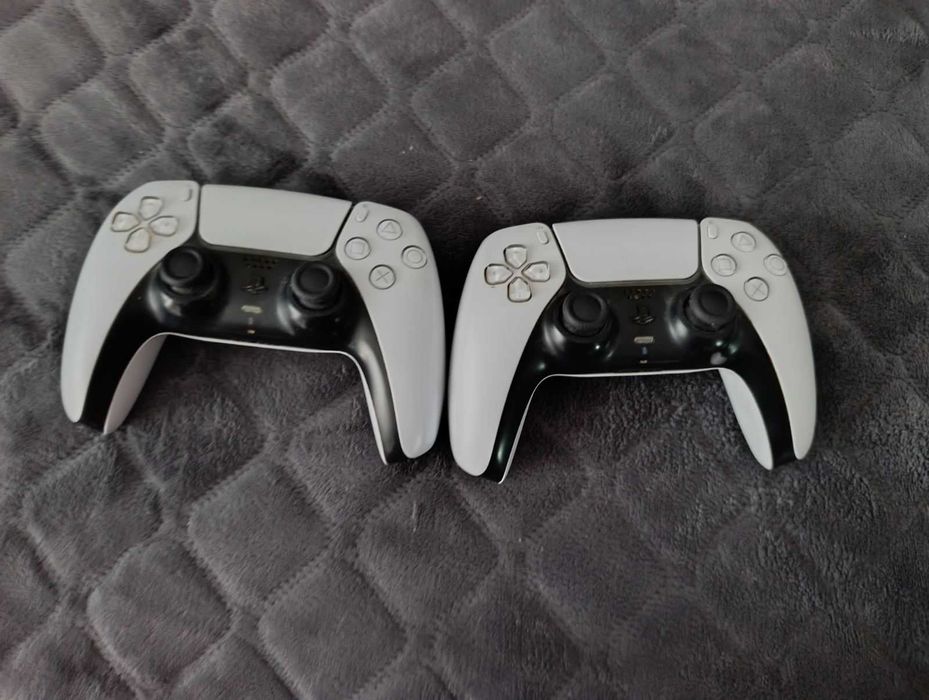 PS5 +7 игри и 2 контролера