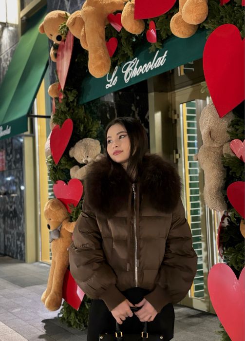 Коричневый куртка