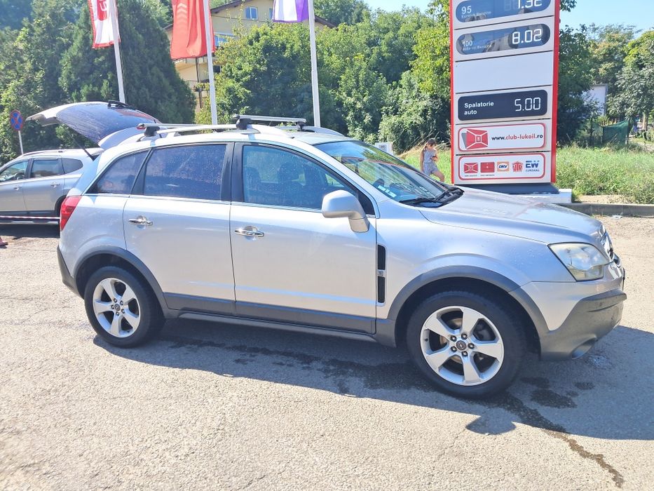 Vând Opel antara