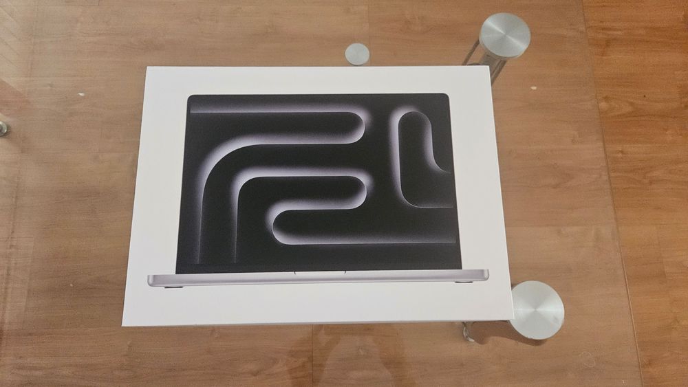 Apple MacBook Pro 16", Apple M4 Pro, 14 CPU и 20 GPU, 48GB RAM, 512GB