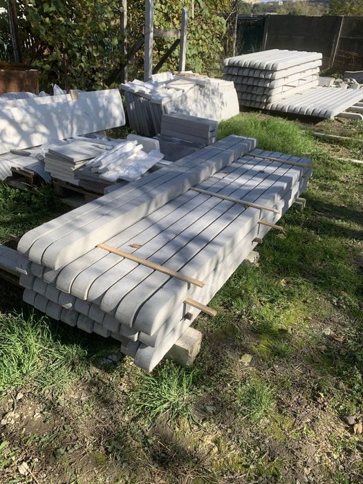 Stalpi spalieri de vanzare