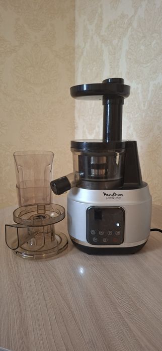 Продам соковыжималку Moulinex