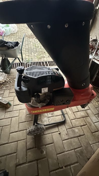 Tocator crengi pe motor benzina Loncin, max 45mm, putere 4.8 C.P