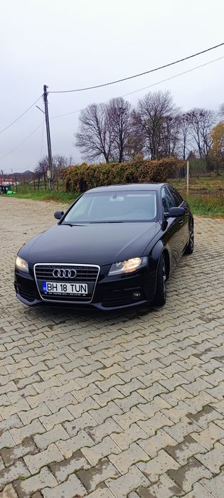 Vând Audi A4  B8