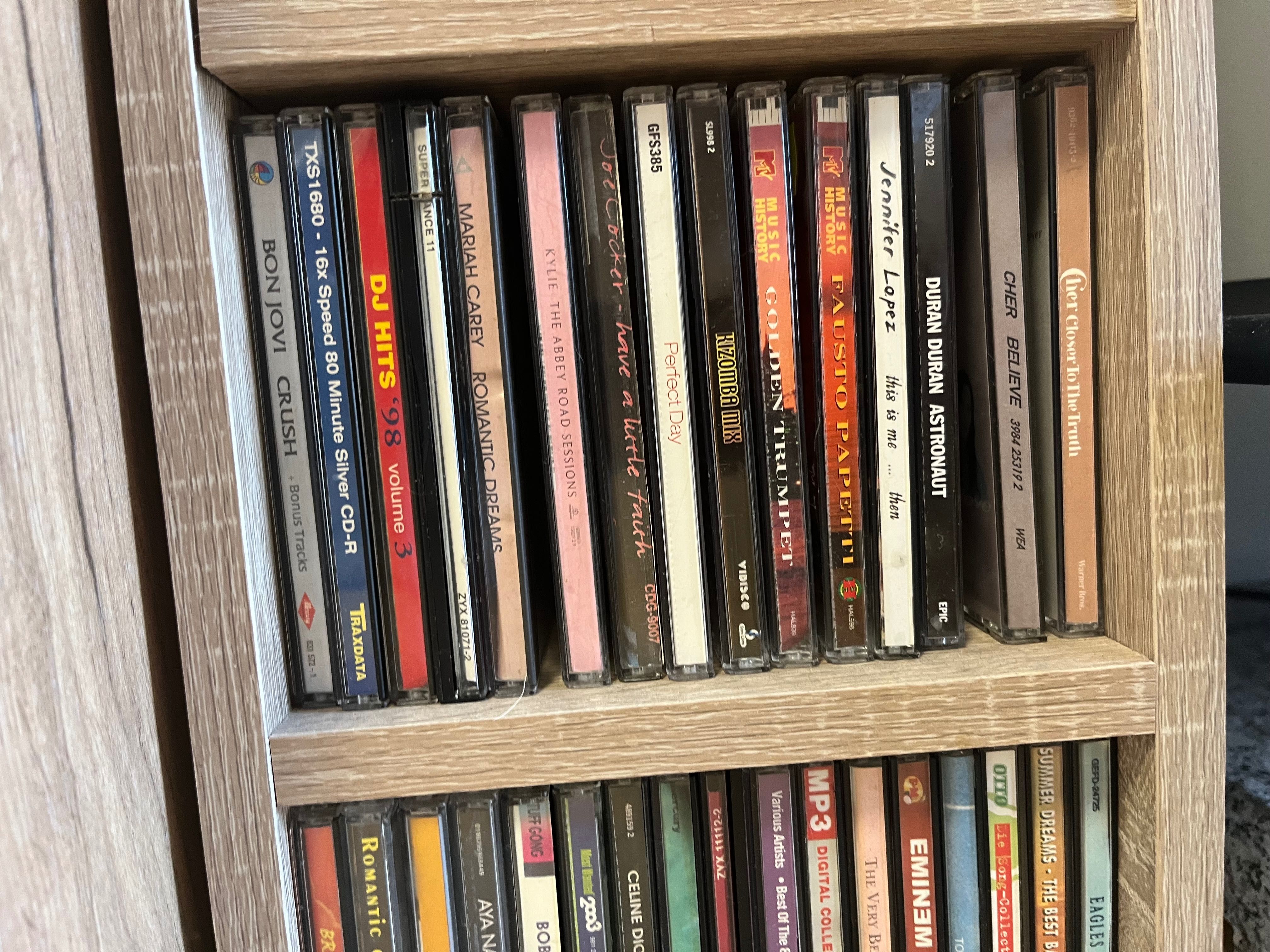 Vand statie,cd si cd uri-100Buc