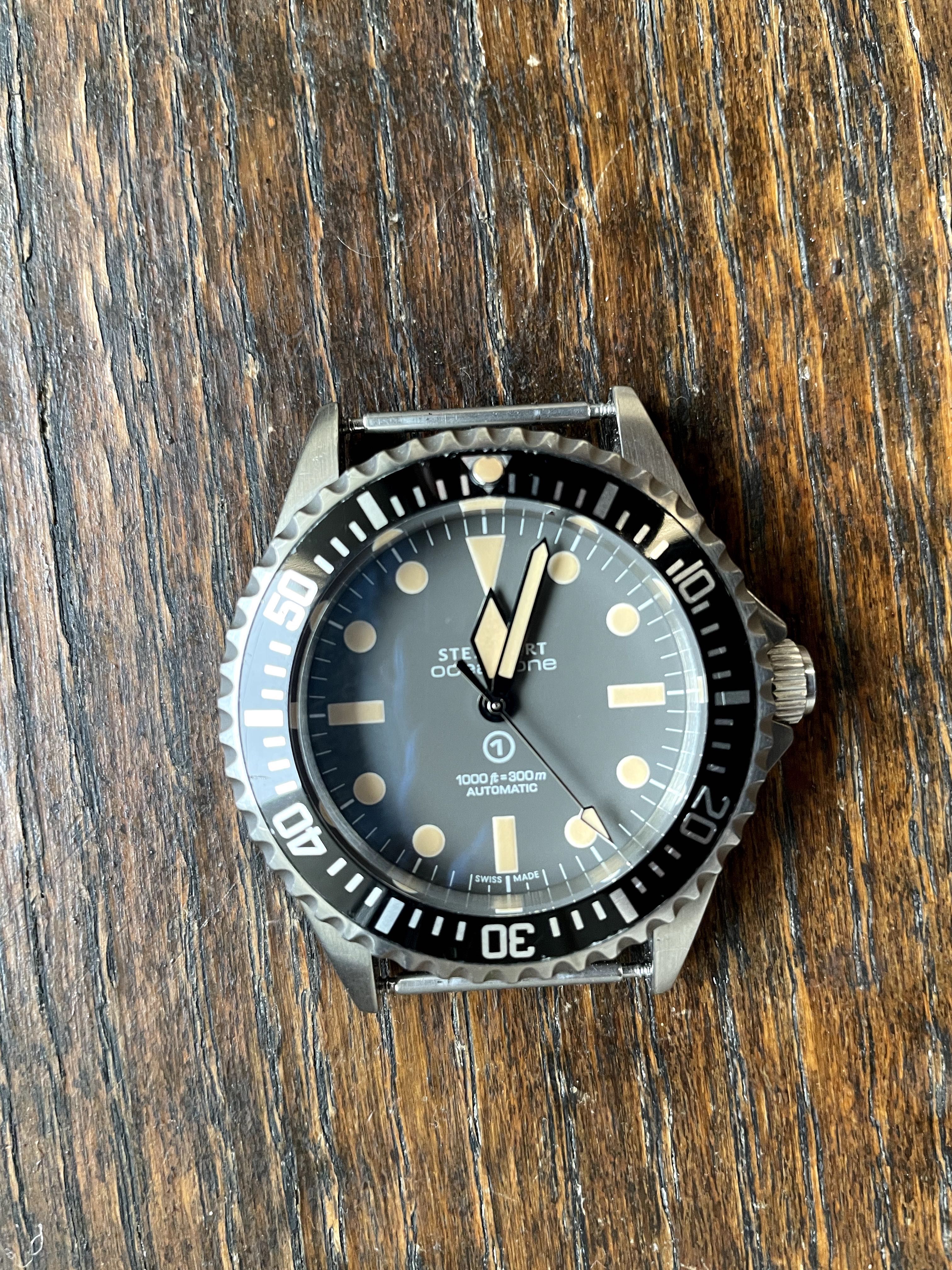 Часовник Steinhart Ocean One vintage Military Diver