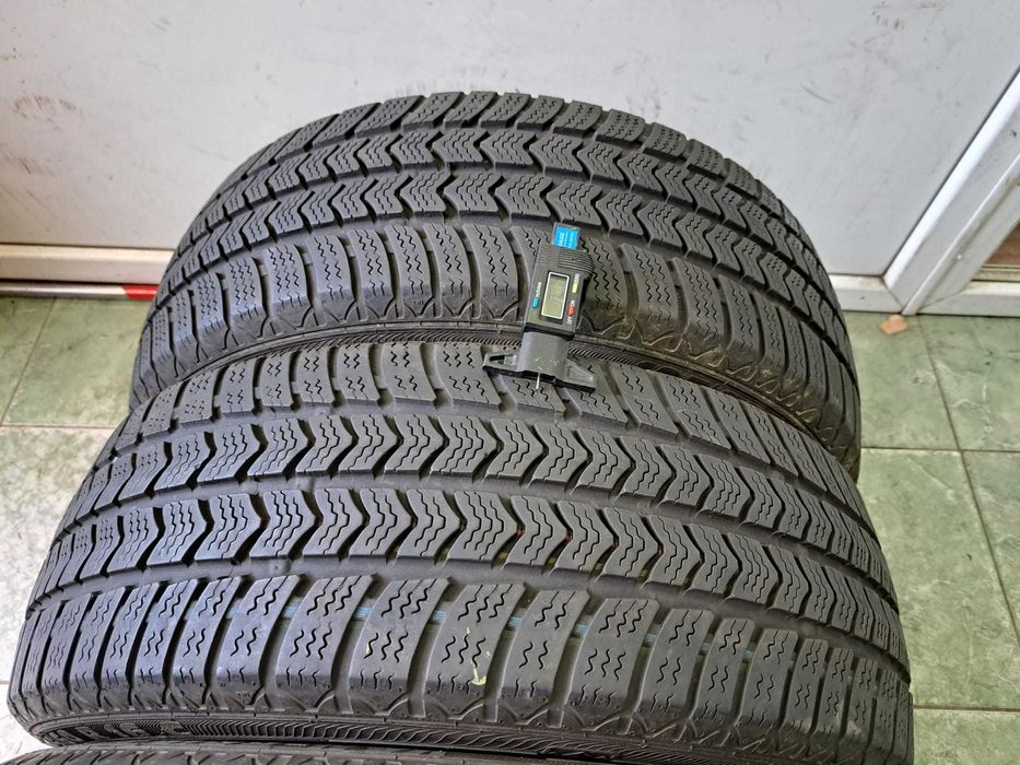 2 anvelope 195/60 R16C Semperit