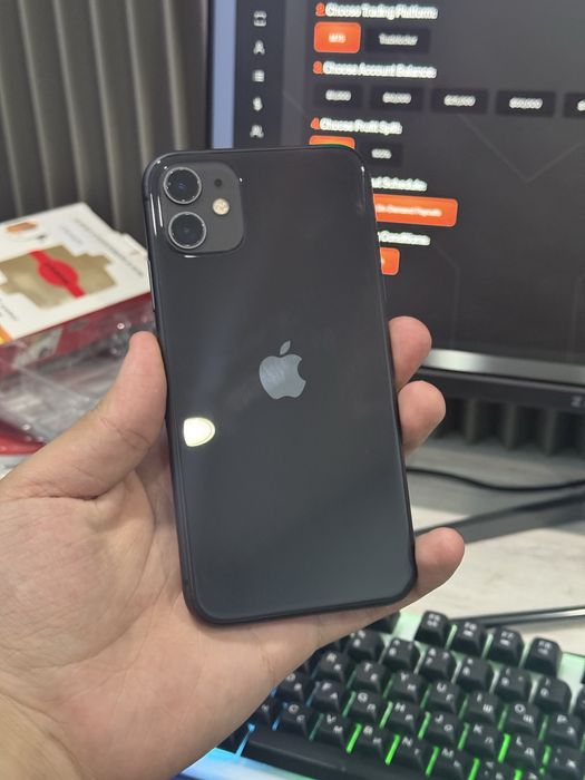 Iphone 11 ideall  255$
