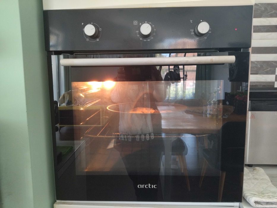 Фурна за вграждане Arctic ми