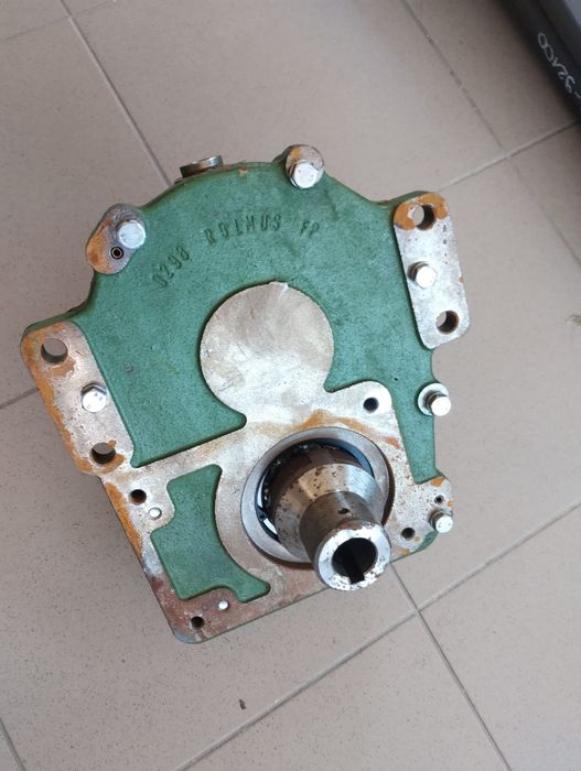 Reductor multiplicator 1/3,25