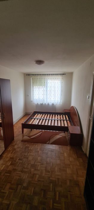 Vind apartamnt 2 camere zona centrala