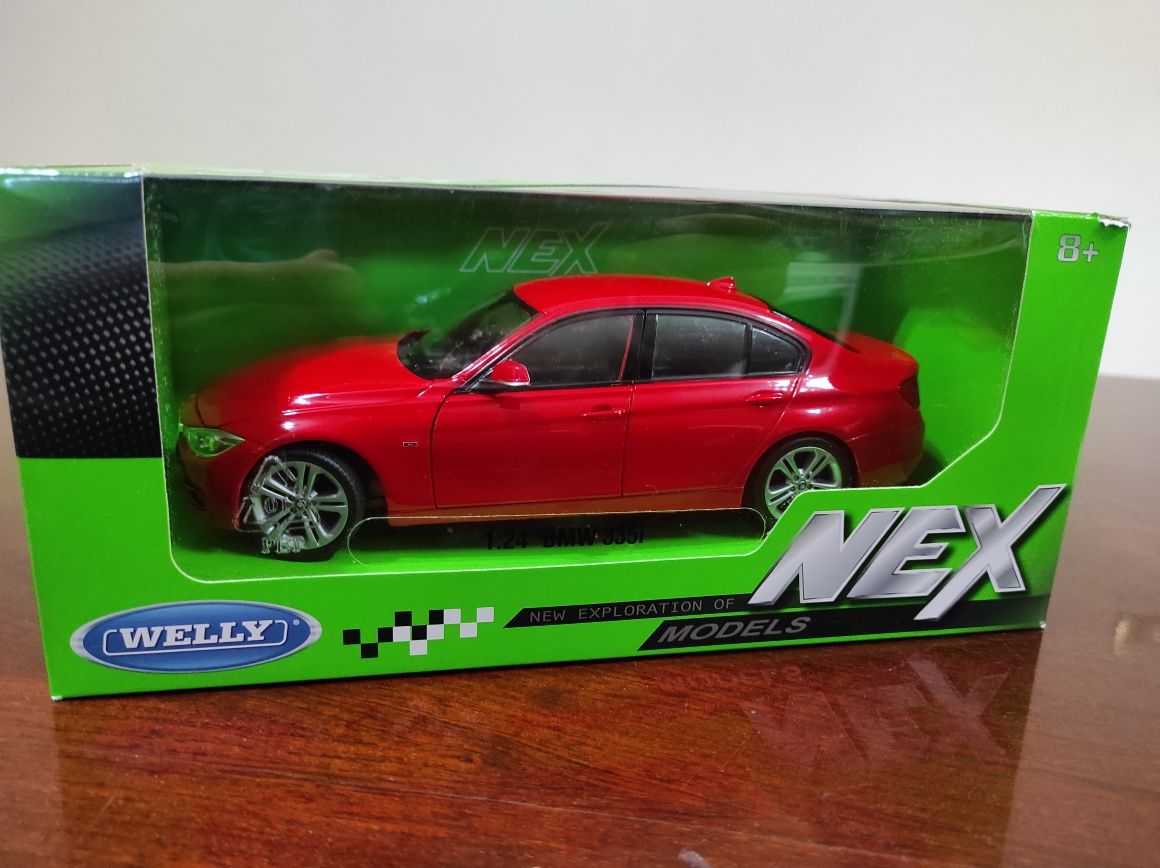 Machetă BMW Seria 3 , 1/24 nouă în cutie.