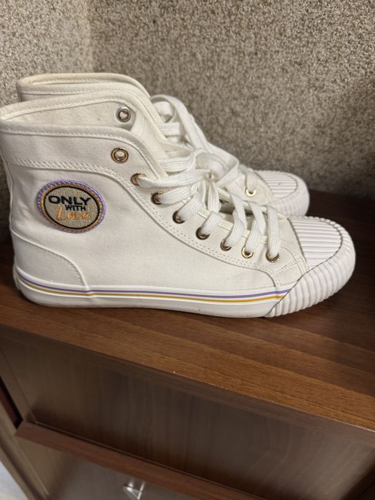 Бели Кецове ONLY 38 номер