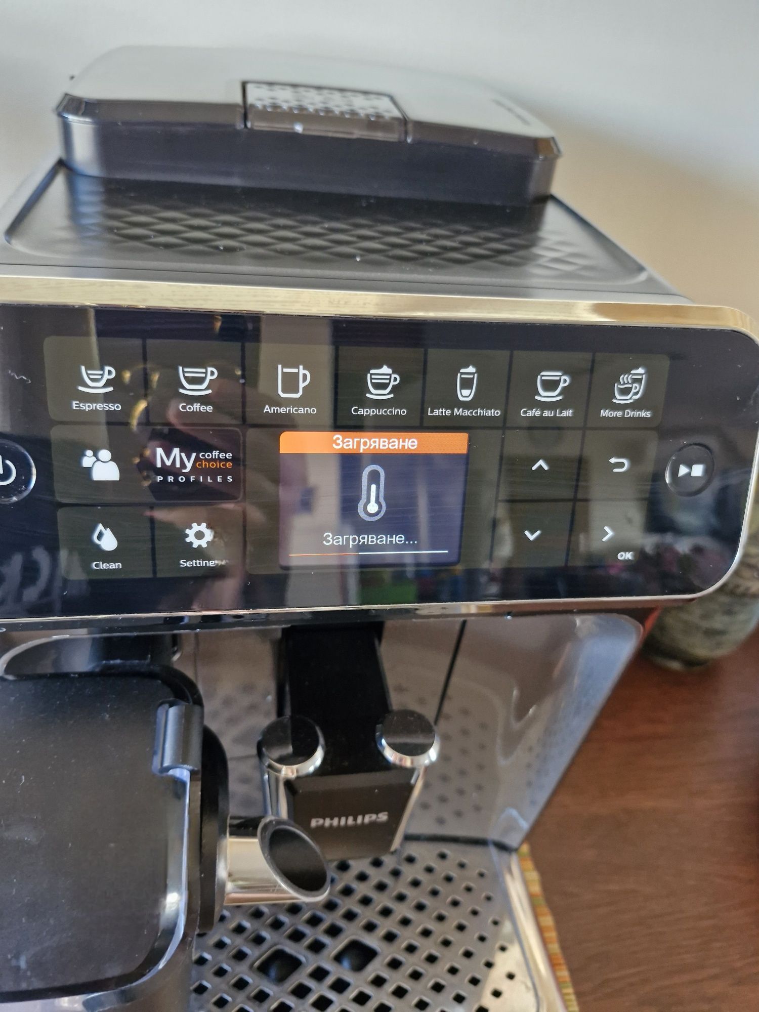 Кафемашина Philips 4300 LatteGo
