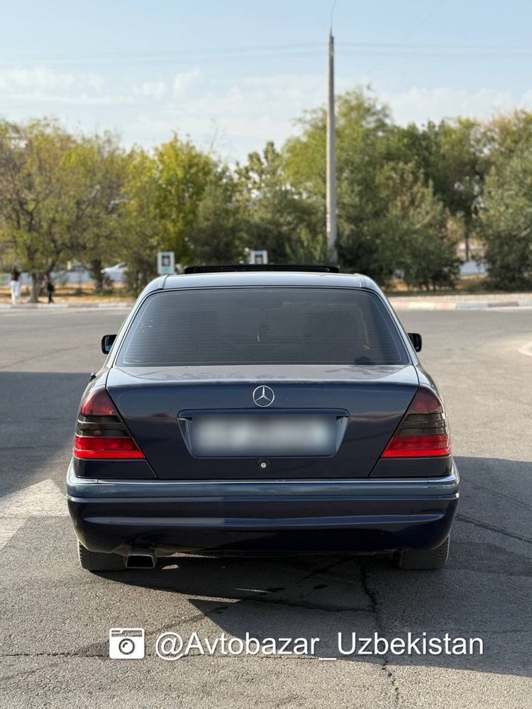 •Mercedes-Benz W202 C320•