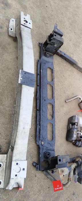 Armatura, Intaritura bara fata, Traversa Renault Latitude