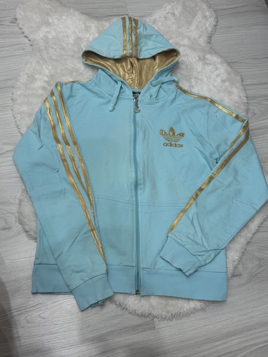 Дамски спортни горнища adidas