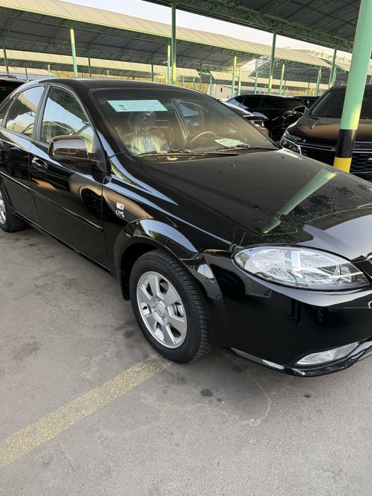 Chevrolet jentra full srochno sotiladi