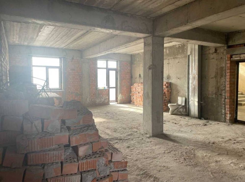 Продаетс 3хком в центре